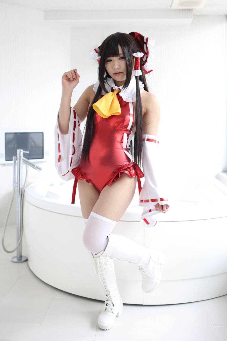 145㌢Eカップ黒髪ぱっつん美少女レイヤーこむぎ　16霊夢 3